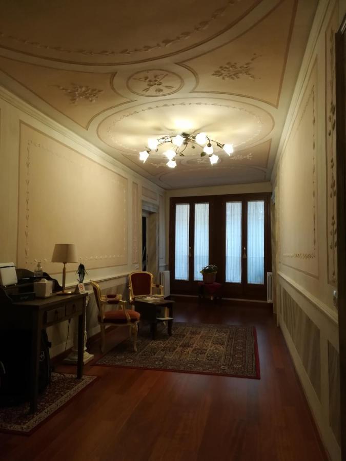 Hidden Gem in Venetië Buitenkant foto